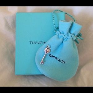 🔥FINAL REDUC-Tiffany&Co Heart Key Diamond Pendent